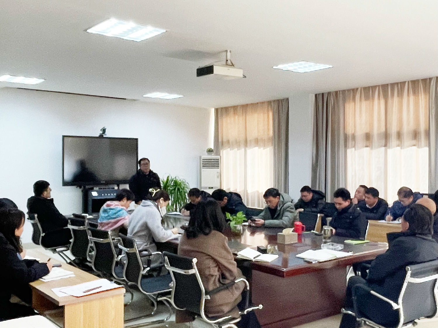 得潤(rùn)電氣開工第一場(chǎng)會(huì)議 得潤(rùn)電氣開工第一場(chǎng)會(huì)議