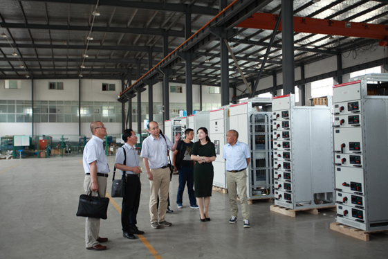 安徽得潤電氣 高低壓開關(guān)柜 配電柜 咨詢熱線4000551777 安徽得潤電氣 高低壓開關(guān)柜 配電柜 咨詢熱線4000551777