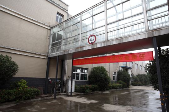 安徽得潤電氣 高低壓開關(guān)柜 軟起柜 咨詢熱線4000551777 安徽得潤電氣 高低壓開關(guān)柜 軟起柜 咨詢熱線4000551777