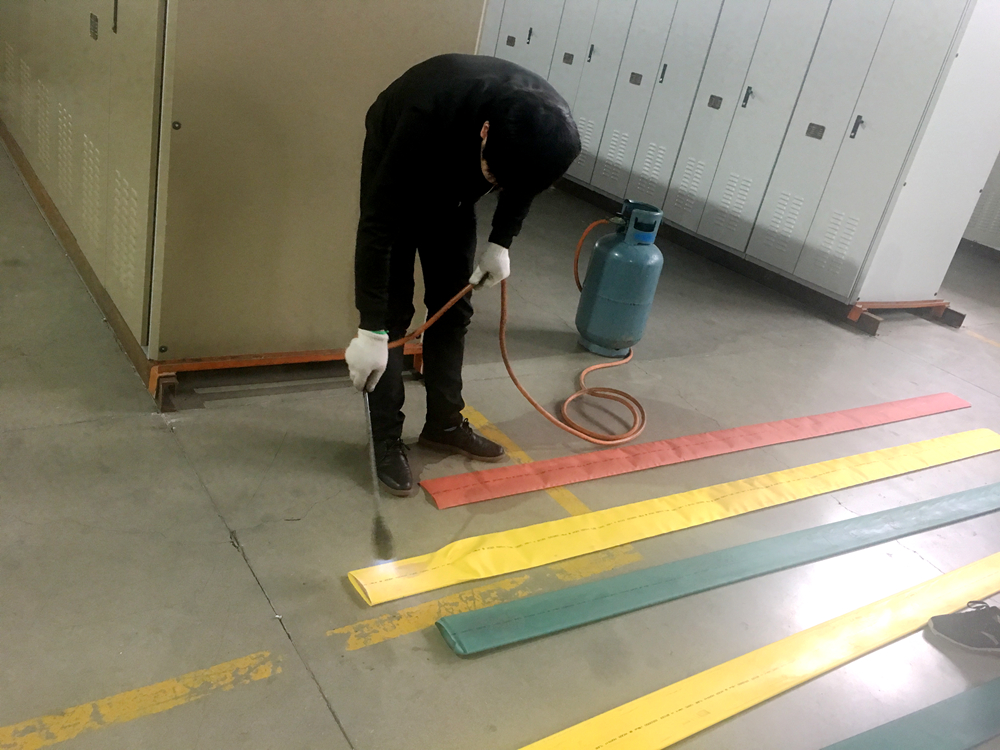 車(chē)間1.jpg 車(chē)間1.jpg