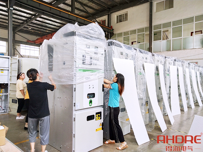 進行打包的套袋.jpg 進行打包的套袋.jpg