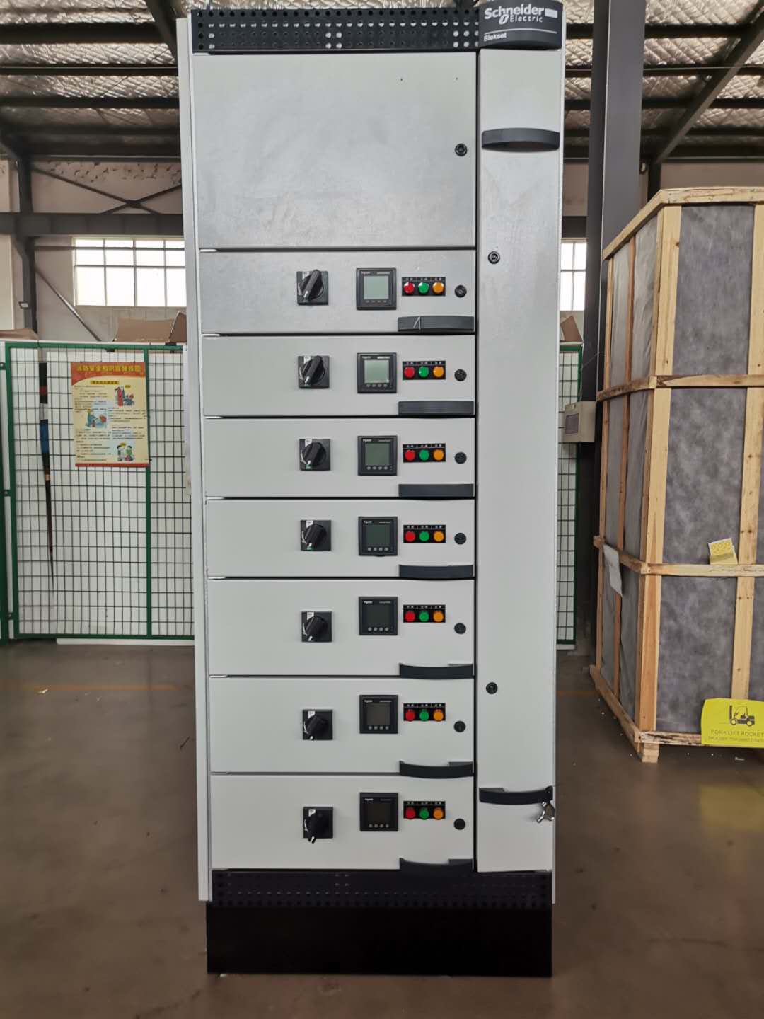 施耐德低壓柜，blokset型號 合肥彩虹玻璃項目 得潤電氣制造