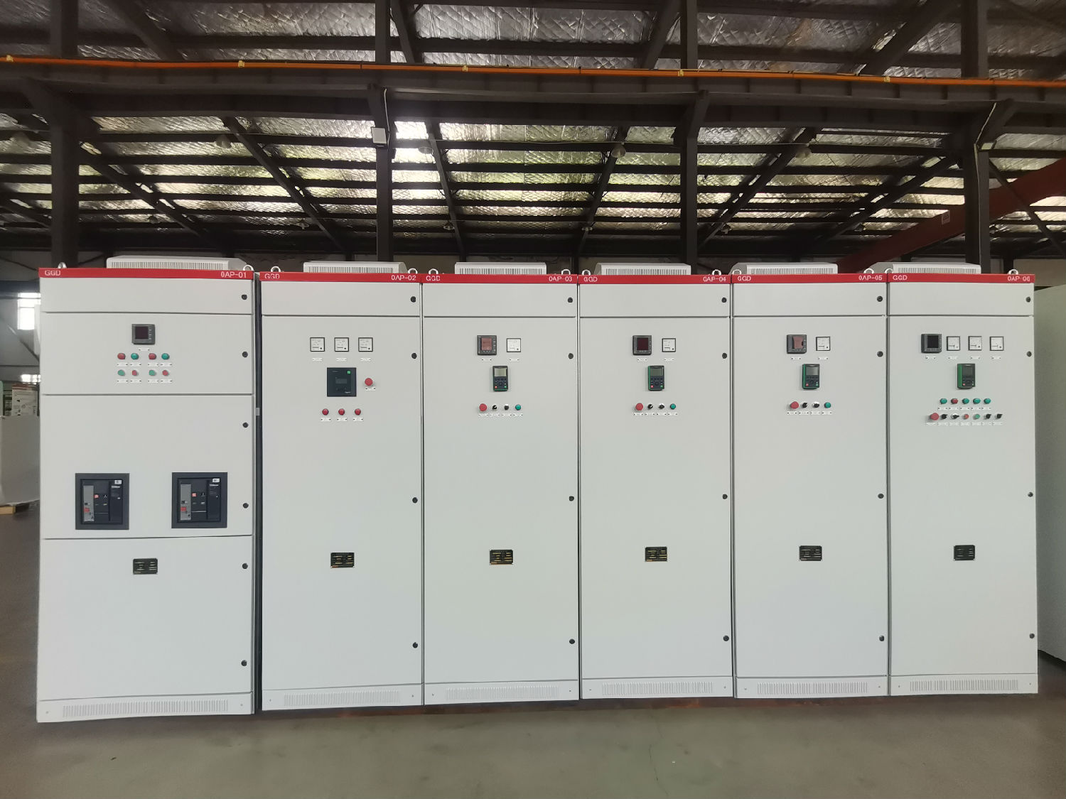 得潤(rùn)電氣GGD型低壓配電柜 得潤(rùn)電氣GGD型低壓配電柜