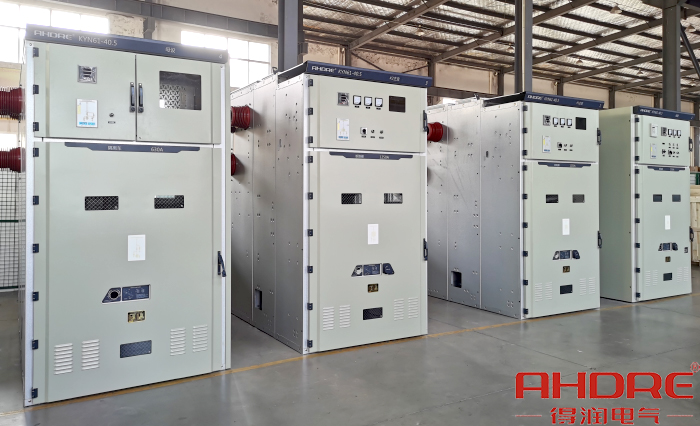 35KV高壓柜實(shí)物圖.jpg 35KV高壓柜實(shí)物圖.jpg