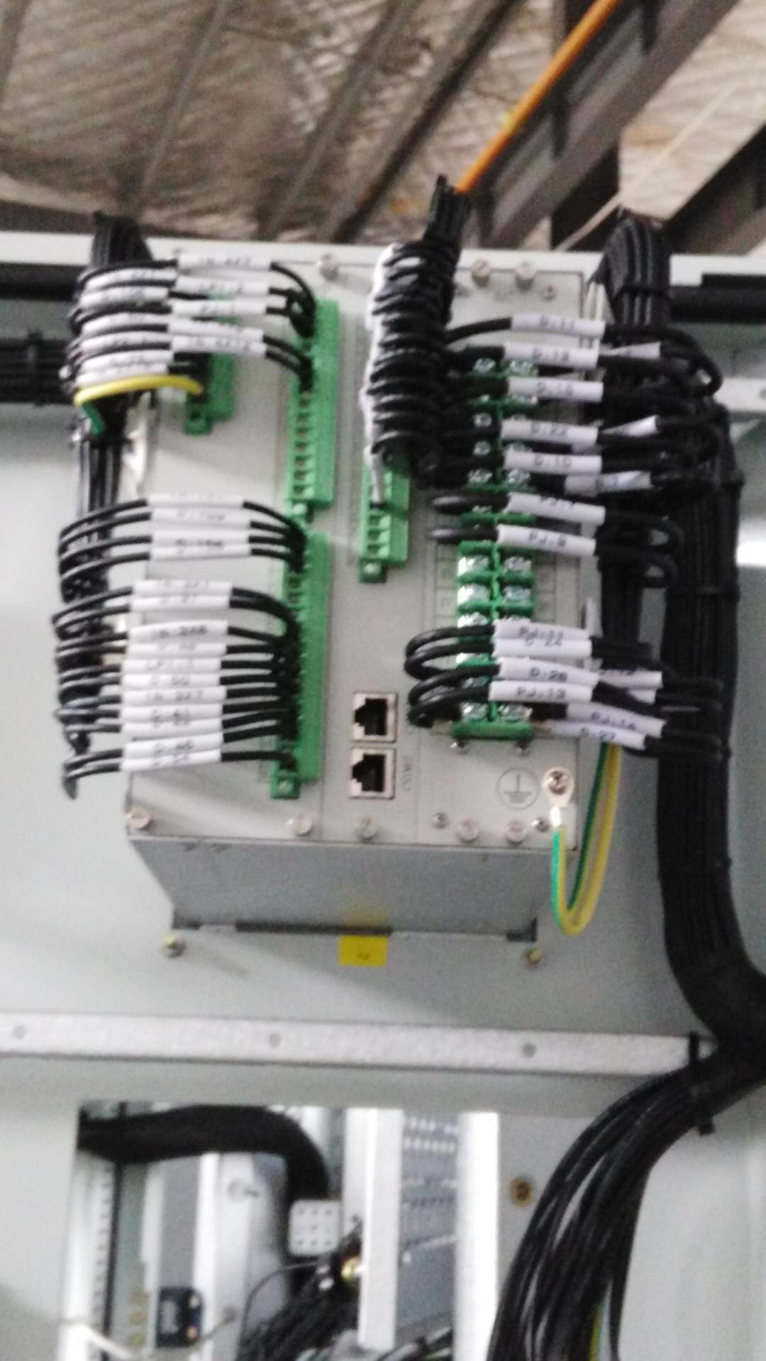 KYN28A-12高壓開關(guān)柜 安徽得潤電氣 400-128-7988 KYN28A-12高壓開關(guān)柜 安徽得潤電氣 400-128-7988